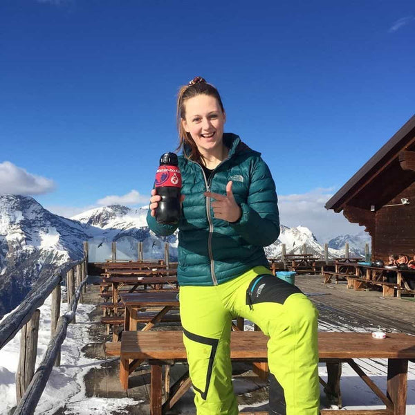 Classic Bottle - 750ml - Black With A Red Sleeve - Water-to-Go